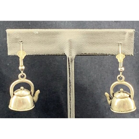 Teapot Earrings Pierced Silver Tone Figural Dangle Tea Party Time 1/2" Tall Vtg - Picture 5 of 6